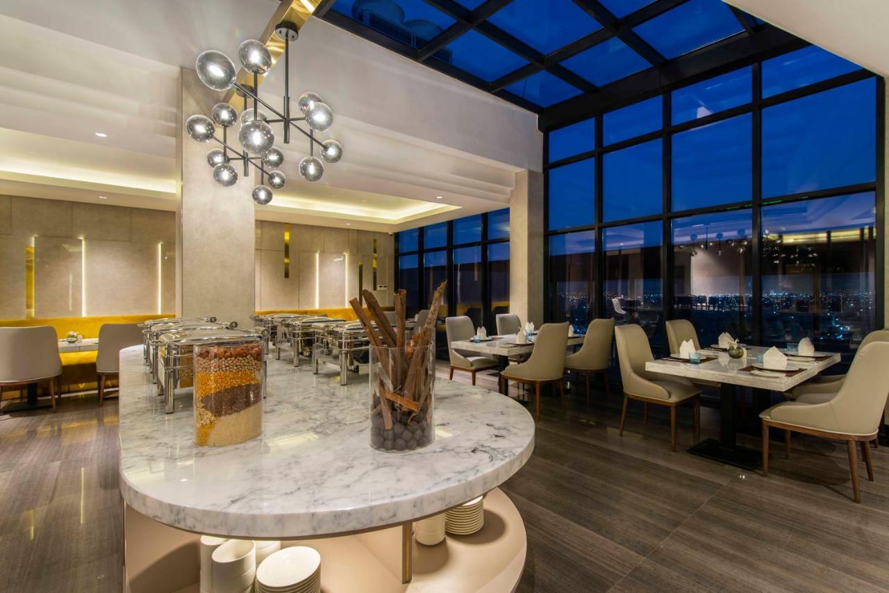 Waw Hotel Suites King Abdullah Road 利雅德 外观 照片