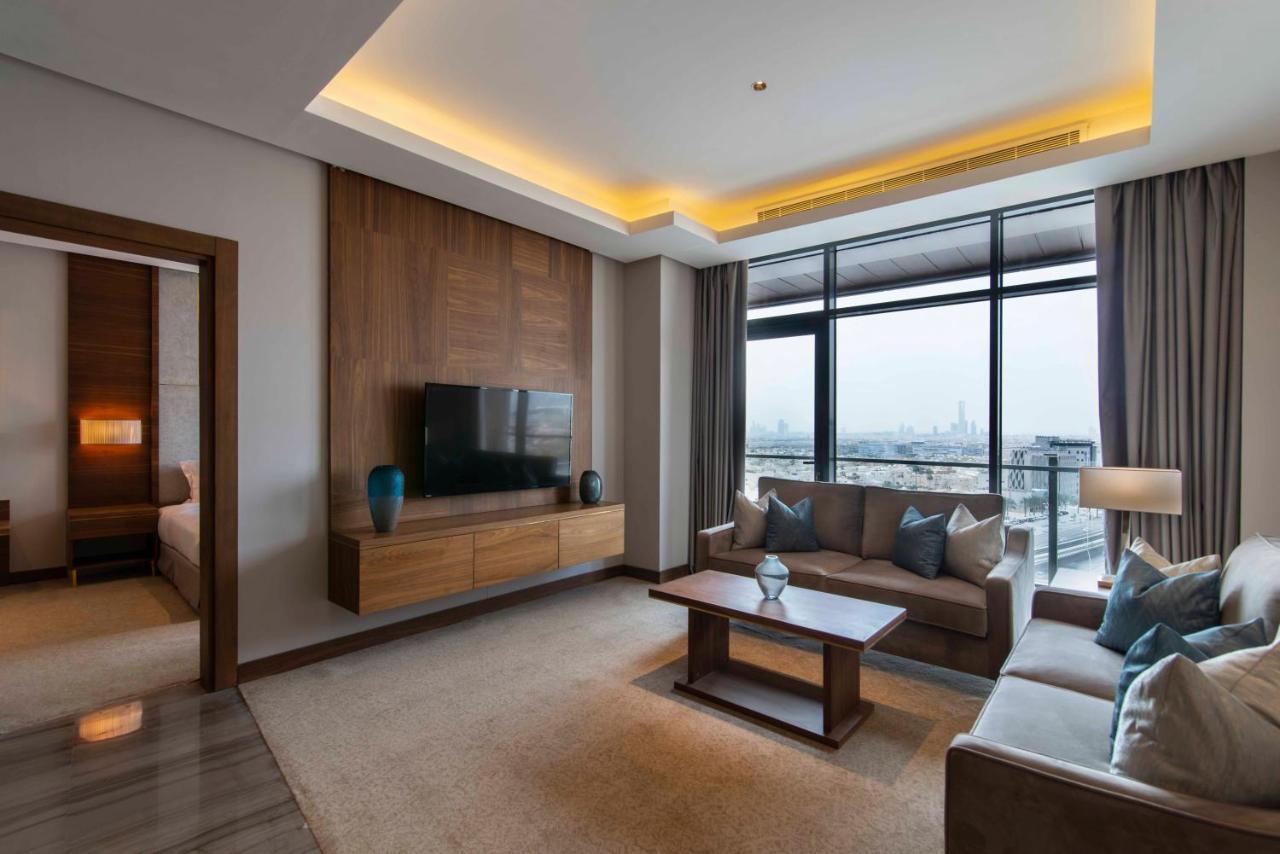 Waw Hotel Suites King Abdullah Road 利雅德 外观 照片